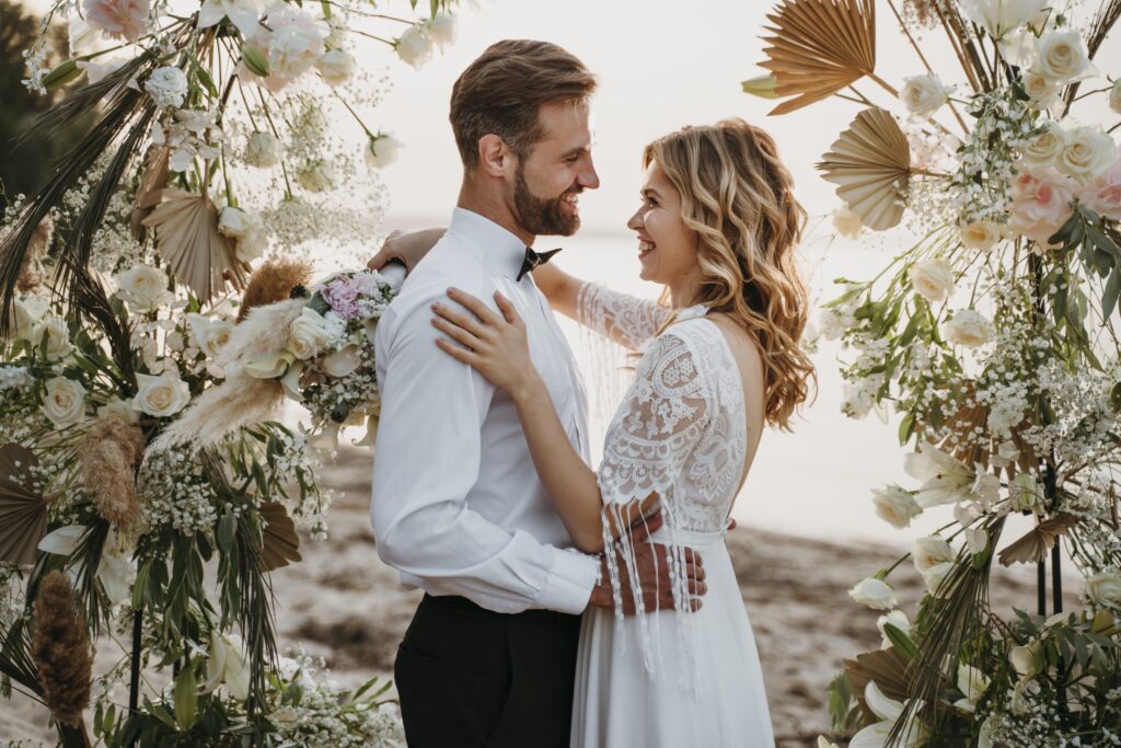 bride-groom-having-their-wedding-beach