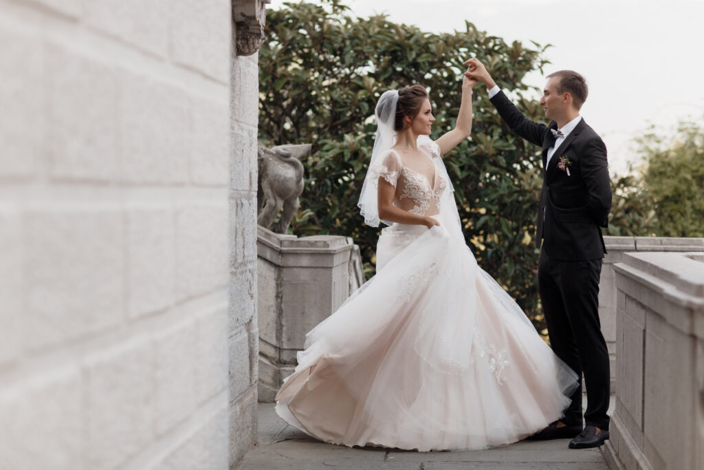 happy-bride-groom-wedding-couple (1)